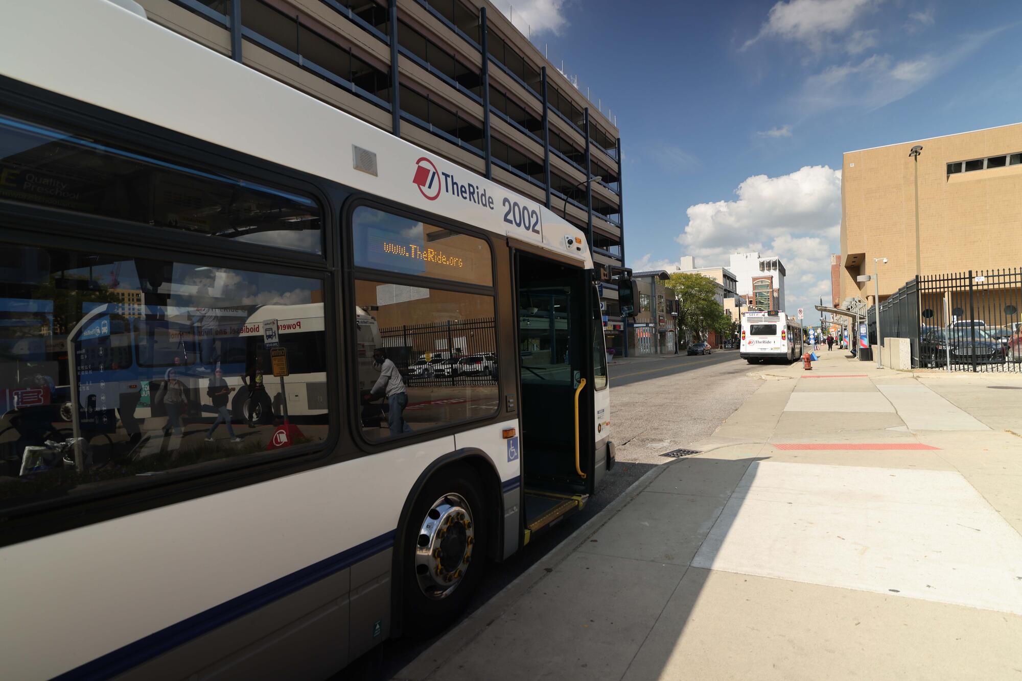 Photo of TheRide buses on Fourth Ave.